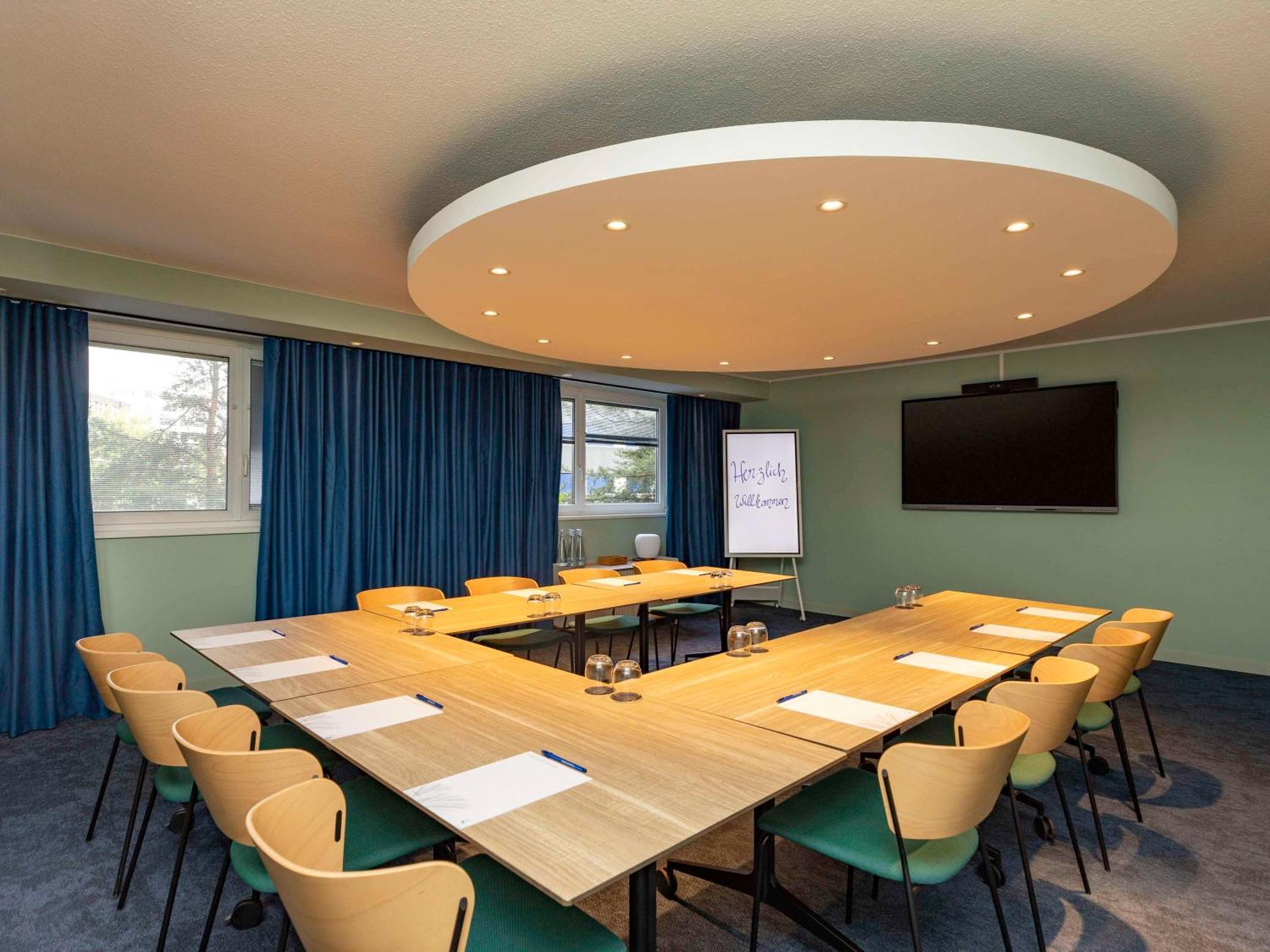 Novotel Zurich City West Exterior photo