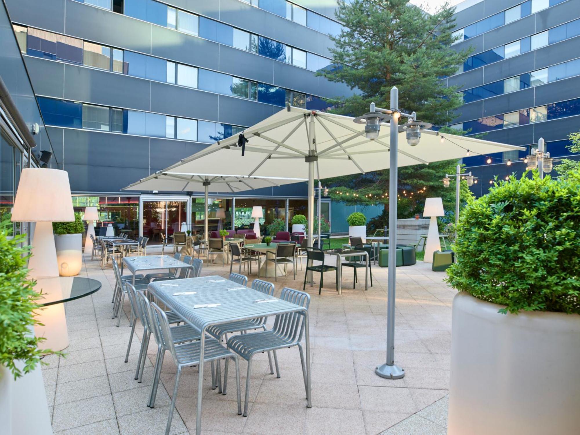 Novotel Zurich City West Exterior photo